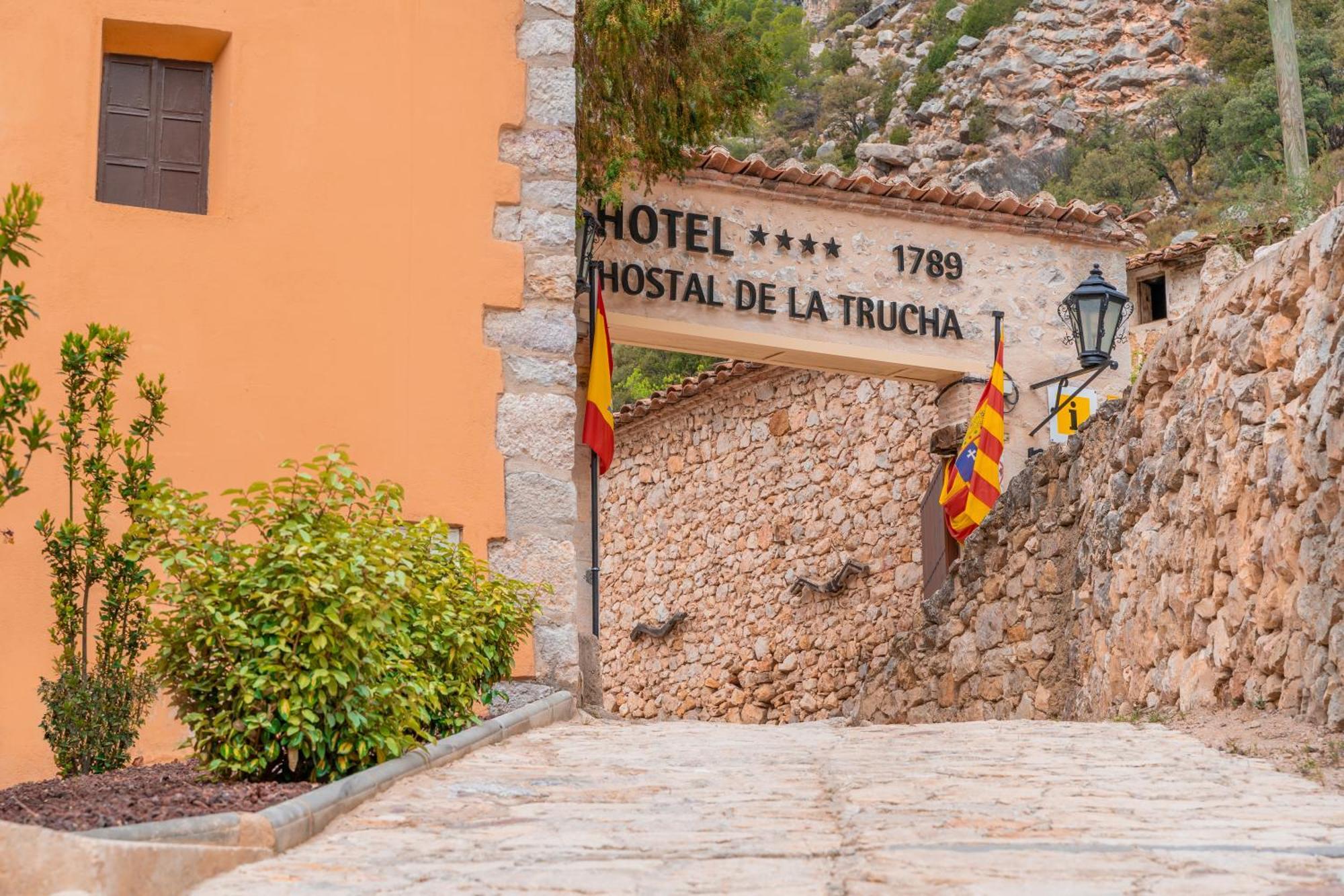 Hotel De La Trucha Villarluengo Esterno foto